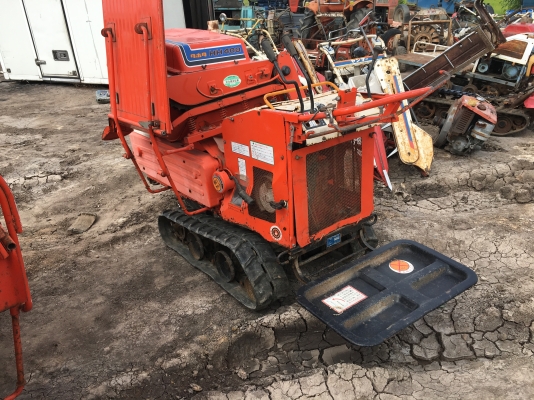 รถนวดข้าวตีนตะขาบ เก่านอก คันละ 9800