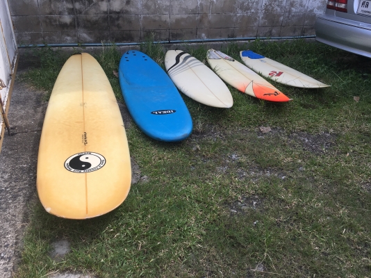 ขายกระดานโต้คลื่น Surfboards มีหลายขนาด ขายกระดานโต้คลื่น Surfboards มีหลายขนาด