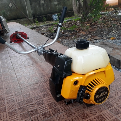 เครื่องตัดหญ้าRobin NB-351