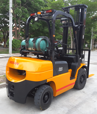 2.5 ตันเสายกสูง 4 เมตรงาสไลน์ซ้าย-ขวาเปลี่ยนยางให้ใหม่ 4 เส้นพร้อมเปลี่ยนถ่ายของเหลวเช็คทุกระบบไม่มีรั่วซึมรถปี 2014 รถสวยพร้อมใช้ ราคาสบายกระเป๋าสนใจ โทร/ไลน์ 0813535948