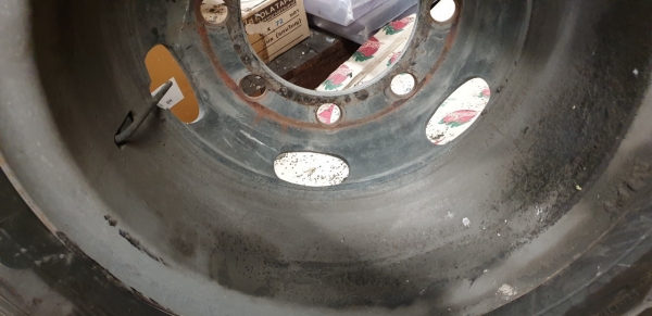 กะทะล้อพร้อมยางสภาพ 90\% มี 4 เส้น