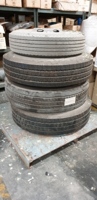 กะทะล้อพร้อมยางสภาพ 90\% มี 4 เส้น