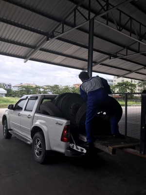 กะทะล้อพร้อมยางสภาพ 90\% มี 4 เส้น