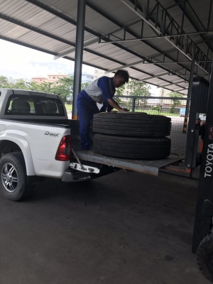 กะทะล้อพร้อมยางสภาพ 90\% มี 4 เส้น