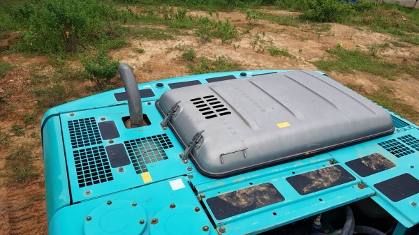 ขายและให้เช่า KOBELCO SK-200 Mark 6 YN-10 สภาพเดิมๆ ไมค์ 12000 ช.ม รถพร้อมใช้งาน สนใจติดต่อ 081-9652321