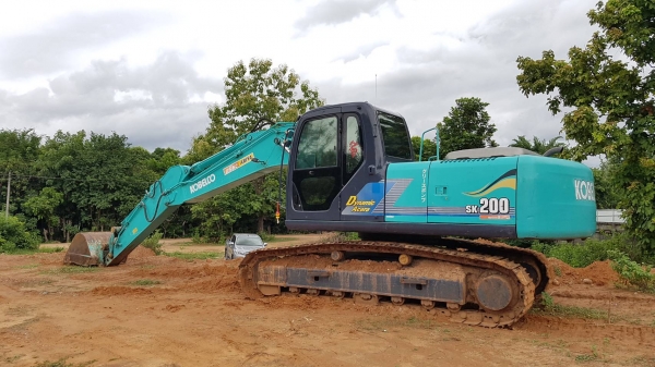 ขายและให้เช่า KOBELCO SK-200 Mark 6 YN-10 สภาพเดิมๆ ไมค์ 12000 ช.ม รถพร้อมใช้งาน สนใจติดต่อ 081-9652321
