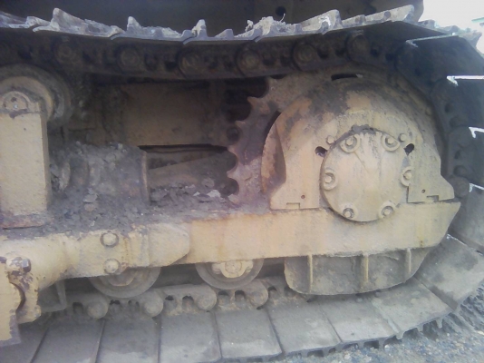 ขายด่วน รถแทรกเตอร์ CATERPILLAR D4E ราคา 350000 ต่อรองได้อีกถ้าสนใจ