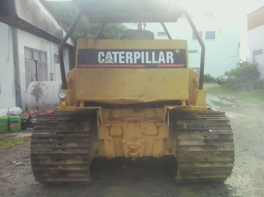 ขายด่วน รถแทรกเตอร์ CATERPILLAR D4E ราคา 350000 ต่อรองได้อีกถ้าสนใจ ขายด่วน รถแทรกเตอร์ CATERPILLAR D4E ราคา 350000 ต่อรองได้อีกถ้าสนใจ