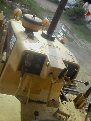ขายด่วน รถแทรกเตอร์ CATERPILLAR D4E ราคา 350000 ต่อรองได้อีกถ้าสนใจ ขายด่วน รถแทรกเตอร์ CATERPILLAR D4E ราคา 350000 ต่อรองได้อีกถ้าสนใจ