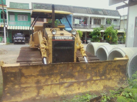 ขายด่วน รถแทรกเตอร์ CATERPILLAR D4E ราคา 350000 ต่อรองได้อีกถ้าสนใจ ขายด่วน รถแทรกเตอร์ CATERPILLAR D4E ราคา 350000 ต่อรองได้อีกถ้าสนใจ