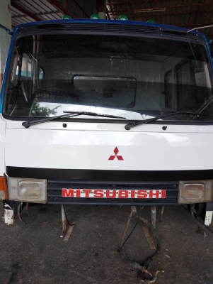 ขายหัวรถมิทซูบิชิ สภาพสวยพร้อมใช้ อุปกรณ์ครบ ยกใส่ได้เลย ราคา48,000 สนใจตืดต่อคุณเอ 087-049-9962