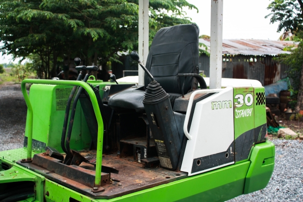 ขายรถแม็กโคร พร้อมใช้งาน สนใจติดต่อ 086-324-1992