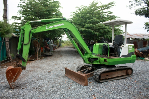 ขายรถแม็กโคร พร้อมใช้งาน สนใจติดต่อ 086-324-1992