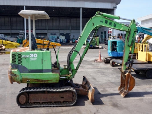 ขายรถแม็กโคร พร้อมใช้งาน สนใจติดต่อ 086-324-1992