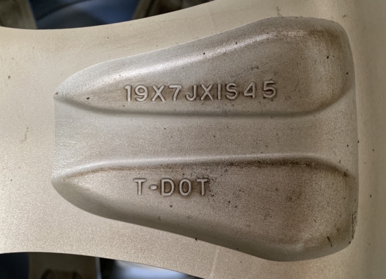 ล้อแม็ก 5รู114 Chevrolet Captiva ขอบ 19 พร้อมยาง 235-50-19 NEXEN ปลายปี 17