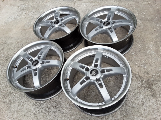 ขายเเล้วครับ ขอบคุณมากครับ