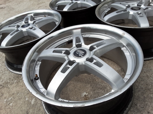 ขายเเล้วครับ ขอบคุณมากครับ