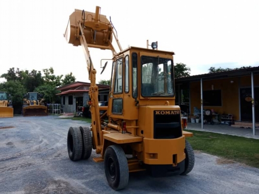 ขาย KOMATSU SD23-3 นำเข้าจากญี่ปุ่น โทร.090-986-2521 อ๊อบ