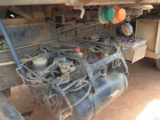 ขายรถ 22 ล้อ ISUZU 240 แรงม้าหัวฟ้าแท้ เครื่อง HINO K13C 350 แรงม้า กระบะสามมิตร สนใจโทร 0819701072