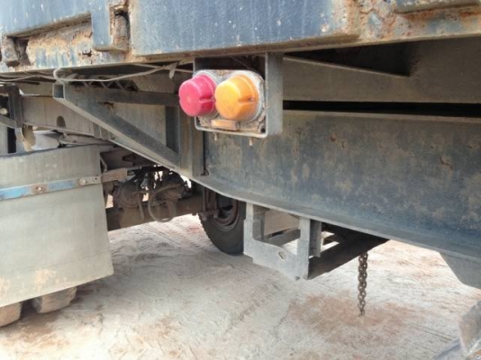 ขายรถ 22 ล้อ ISUZU 240 แรงม้าหัวฟ้าแท้ เครื่อง HINO K13C 350 แรงม้า กระบะสามมิตร สนใจโทร 0819701072