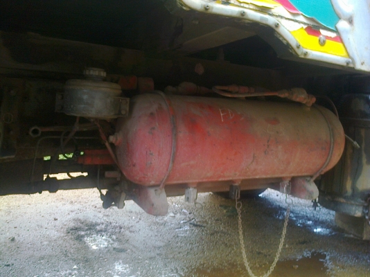 คันนี้เก็บสีหน่อยก็สวย รถได้เดิมๆISUZU สิบล้อเพลาเดียว 165แรง คันนี้เก็บสีหน่อยก็สวย รถได้เดิมๆISUZU สิบล้อเพลาเดียว 165แรง