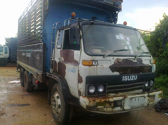 คันนี้เก็บสีหน่อยก็สวย รถได้เดิมๆISUZU สิบล้อเพลาเดียว 165แรง คันนี้เก็บสีหน่อยก็สวย รถได้เดิมๆISUZU สิบล้อเพลาเดียว 165แรง