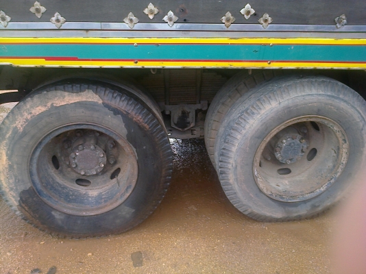 คันนี้เก็บสีหน่อยก็สวย รถได้เดิมๆISUZU สิบล้อเพลาเดียว 165แรง คันนี้เก็บสีหน่อยก็สวย รถได้เดิมๆISUZU สิบล้อเพลาเดียว 165แรง