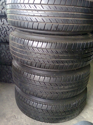 ขายยยาง205 70 15 ปี12 สะพานยังอยู่ครับ 8500