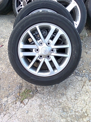 ขายล้อแชมขอบ17 ตัวพิเศษสีเทา