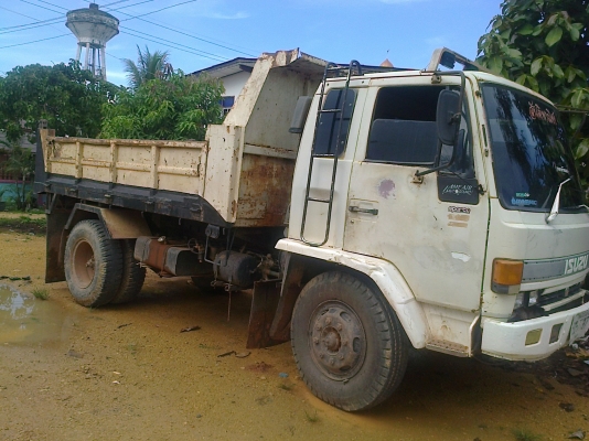(ด่วนๆ..ลดสุดๆ)6ล้อดั้มISUZU FTR11F รถห้างแท้ 165แรง แต่งนิดสวย....