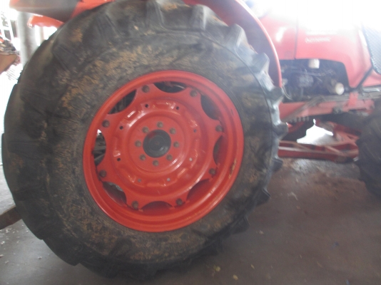 น้องร็อค มาแล้ว KUBOTA M6040SU คุณภาพเยี่ยม พร้อมใบมีดันดินหน้า น้องร็อค มาแล้ว KUBOTA M6040SU คุณภาพเยี่ยม พร้อมใบมีดันดินหน้า