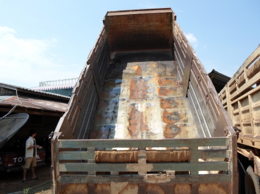 ขายสิบล้อ nissan 230 cw30 ดั้มสามมิตร รอนตรง  ถูกๆ