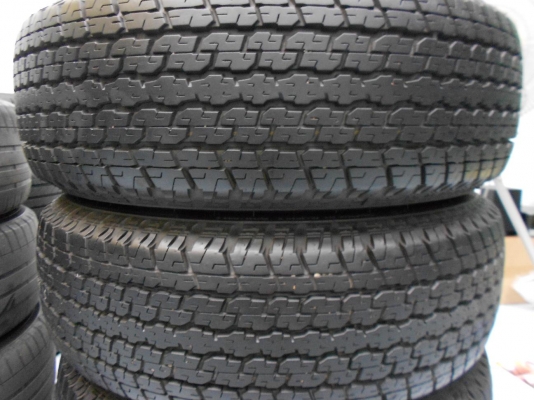ขายยาง bridestone Dueler 265/70/16 ปี 12 สภาพดี ไม่มีปะ 1 ชุด/ใส่ฟรีค่ะ ขายยาง bridestone Dueler 265/70/16 ปี 12 สภาพดี ไม่มีปะ 1 ชุด/ใส่ฟรีค่ะ