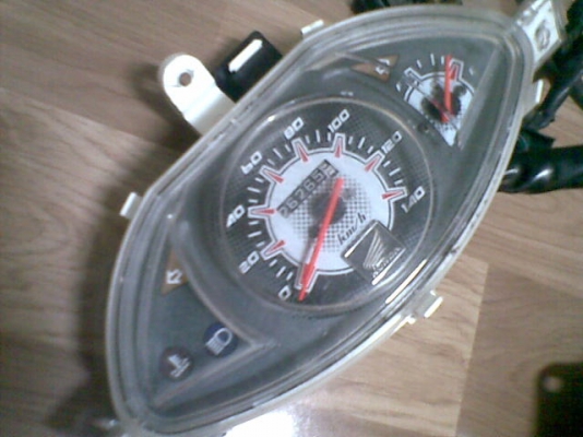 ขายถังนำมัน honda click 110 แท้  มือ2