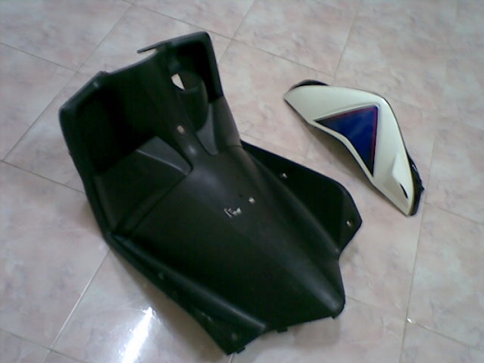 ขายชุุดสี mio 115 ตาโต สีขาว แท้ 4 ชิ้น