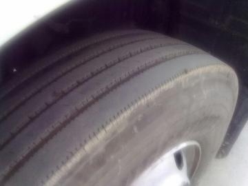 ขายหัวลากอีซูซุเด๊คก้า 320 และหางพื้นเรียบ 3 เพลา