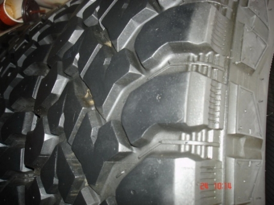 ขายยาง  MUD  245 x 75 x 16  ...............สวยๆ เชิญครับ