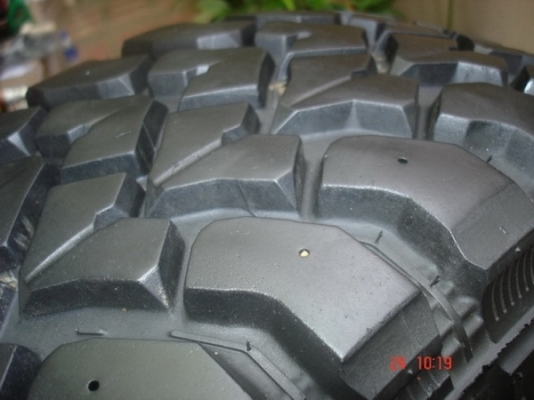 ขายยาง  MUD  245 x 75 x 16  ...............สวยๆ เชิญครับ