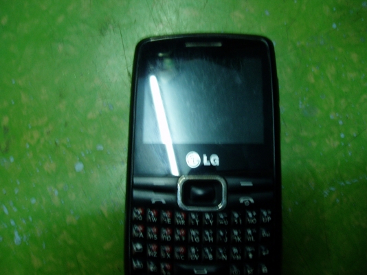 ขายโทรศัพย์ LGรุ่นX330เครื่องศูนย์