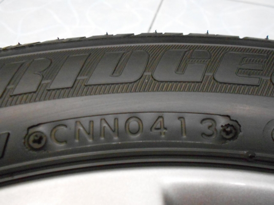 ขายล้อแม็ก suzuki swift ตัวท็อป ขอบ16 พร้อมยางป้ายแดงปี 13/เทิร์นได้-ใส่ฟรีค่ะ