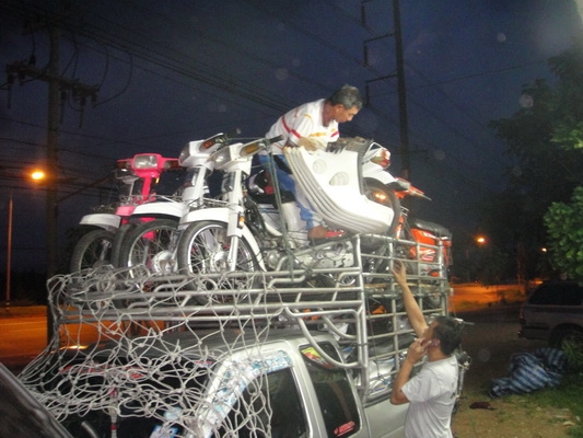 มาแล้วครับพี่น้อง ฮอนด้าดรีม คุรุสภา สภาพสวย พร้อมใช้งาน ( ทะเบียนพร้อมชุดโอน )