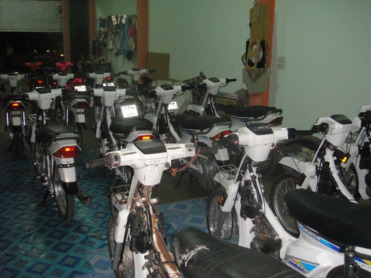 มาแล้วครับพี่น้อง ฮอนด้าดรีม คุรุสภา สภาพสวย พร้อมใช้งาน ( ทะเบียนพร้อมชุดโอน )