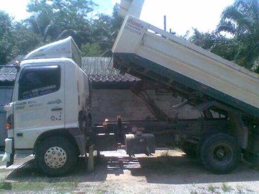 รถฮีโน่ 6 ล้อดั้ม FC9J 175 แรงม้า รถวิ่ง 5x,xxx กม. สนใจติดต่อ  081 - 6079515