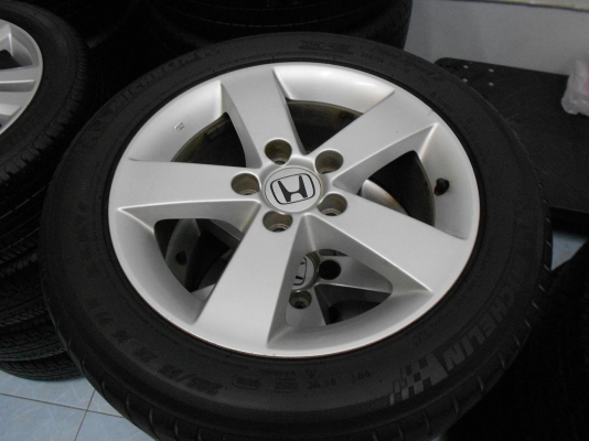 ขายล้อแม็ก honda civic ขอบ 16 พร้อมยางมิชลินปี 10/เทิร์นได้ - ใส่ฟรีค่ะ