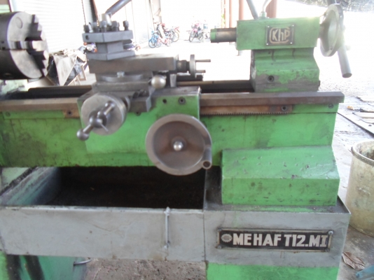 เครื่องกลึง 4 ฟุต ไต้หวัน เกียร์บล็อก พร้อมใช้ 38,000 ด่วน !!!! เครื่องกลึง 4 ฟุต ไต้หวัน เกียร์บล็อก พร้อมใช้ 38,000 ด่วน !!!!