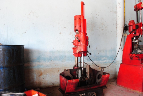 ขายเครื่องคว้านเสื้อสูบ เครื่องขัดเสื้อสูบ