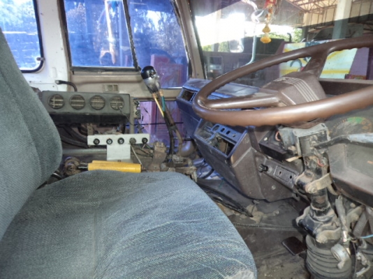 ขายรถ10ล้อ2เพลามิตซูหลงราคาสุดคุ้ม เครื่อง195แรง10เกียร เบรกใหญ่ (หัวคัซซี