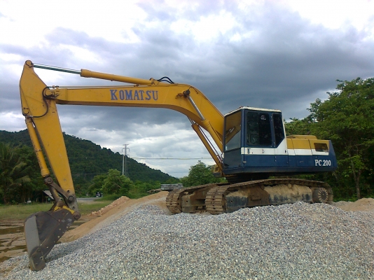 komatsu pc200-5 คอนโทรลสั้น 084-744-4476