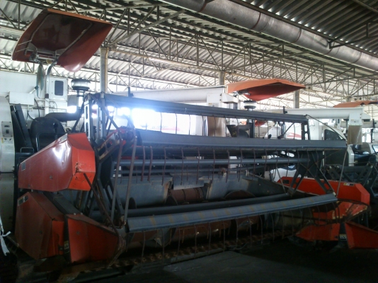 ขายรถเกี่ยวข้าว DC-95GM