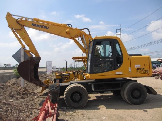 KOMATSU PW130-6K  เก่านอก ล้อยาง เอวแน่น ปั็มแรง สภาพพร้อมใช้ สุดๆเอาไปแบ่งกันใช้ได้เลยครับ   น้องร็อค จัดหั้ย สนใจโทร สอบถามได้ 081-8535656